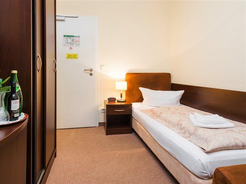 Upper Room Hotel Kurfuerstendamm Berlin Exterior photo