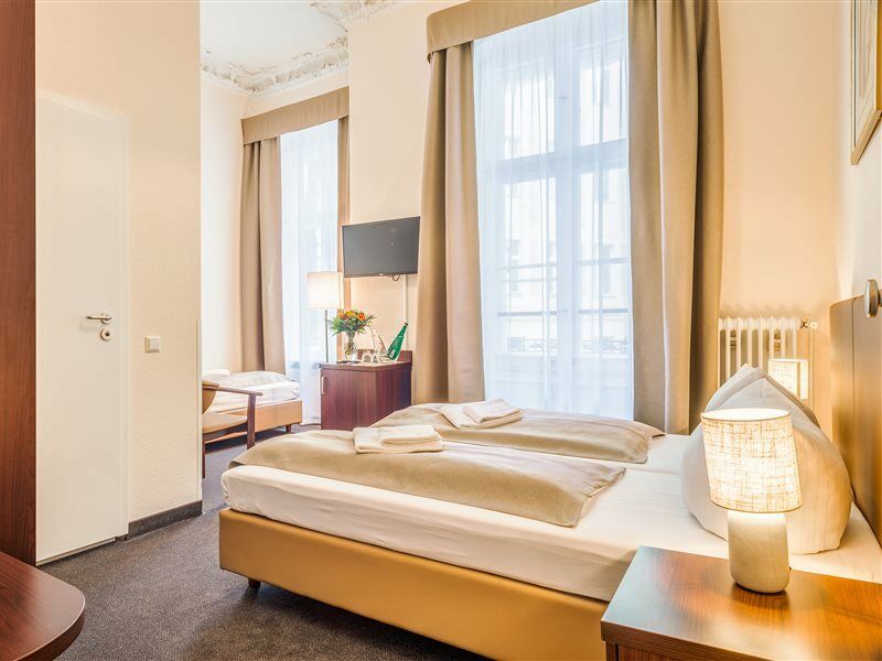 Upper Room Hotel Kurfuerstendamm Berlin Exterior photo