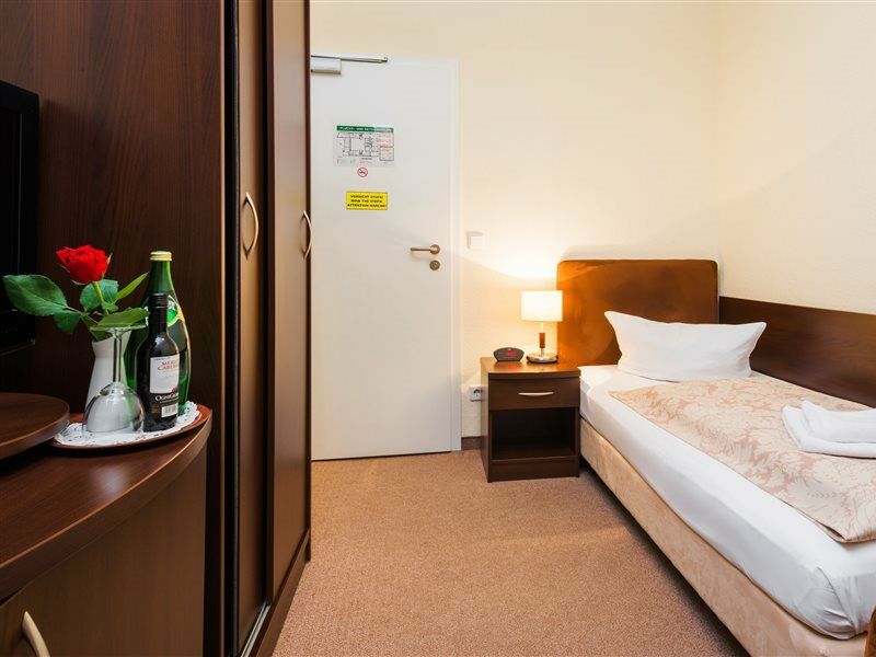 Upper Room Hotel Kurfuerstendamm Berlin Exterior photo
